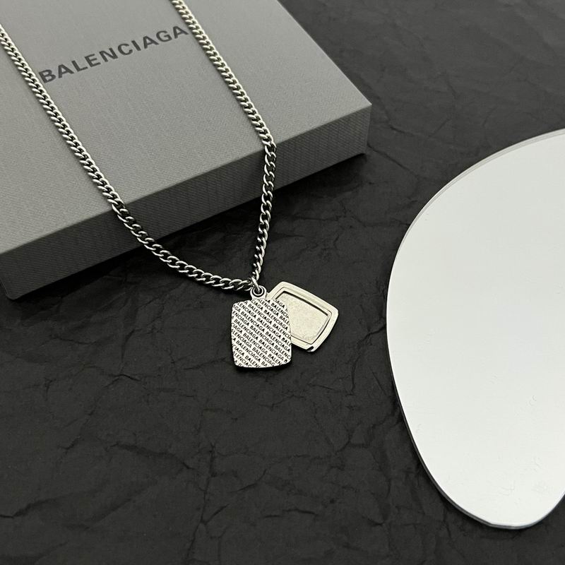 Balenciaga Necklace 05lyr49 (2)