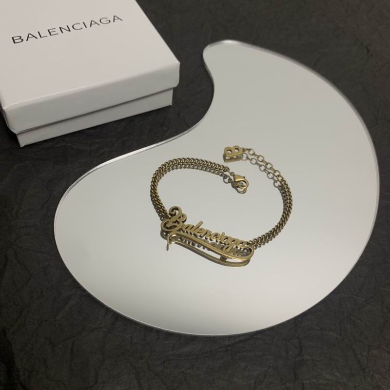 Balenciaga Suits 05lyr01 (10)