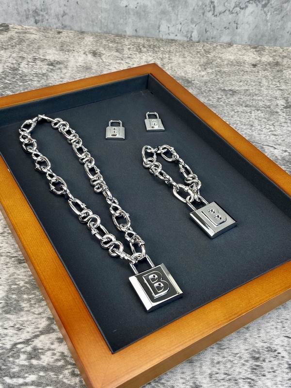 Balenciaga Suits 05lyr04 (8)