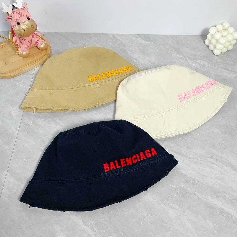 Balenciaga hat dx (2)