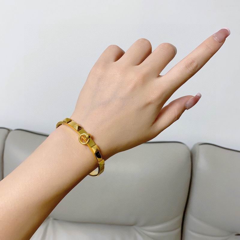 Cartier bracelet 03lyx59 (2)