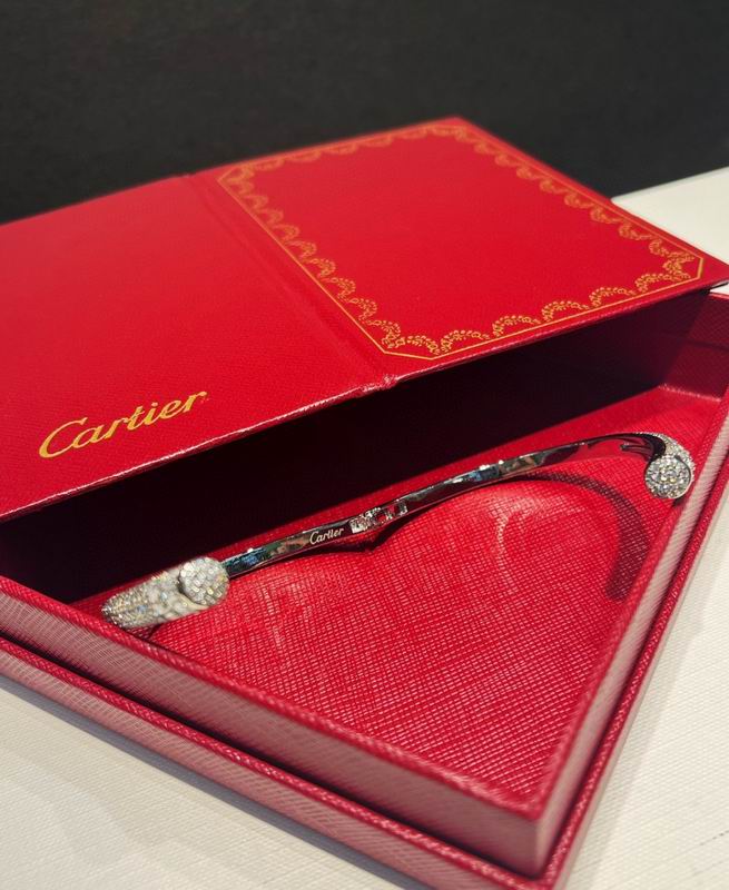 Cartier bracelet 03lyx77 (7)