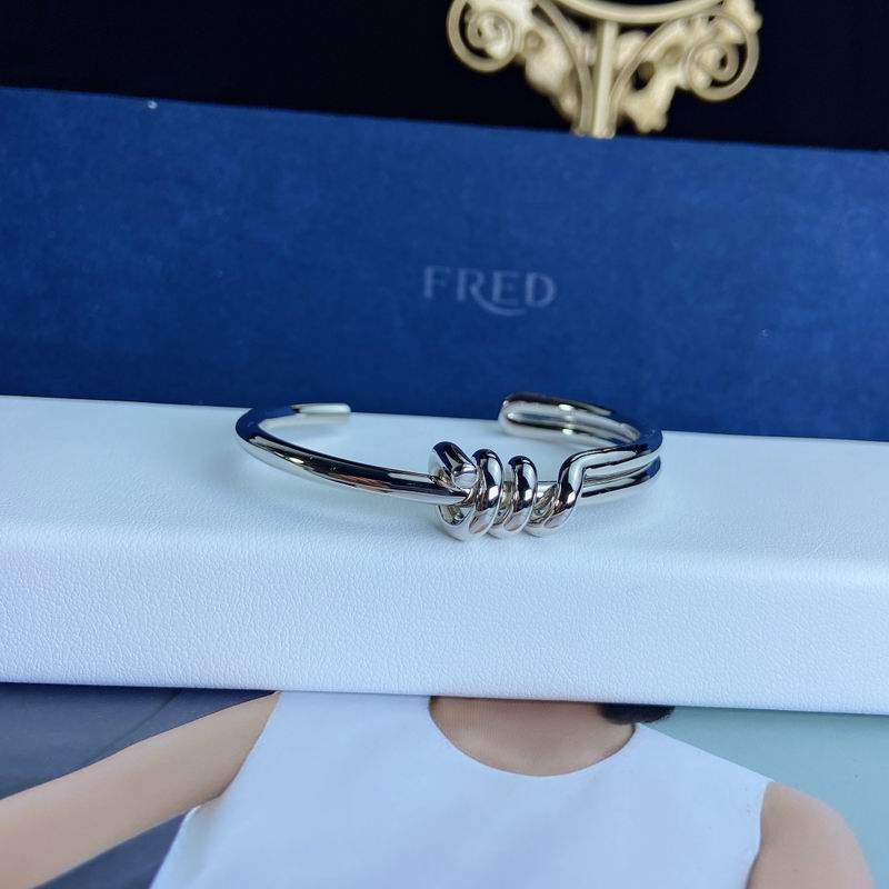 Cartier bracelet 03lyx88 (3)