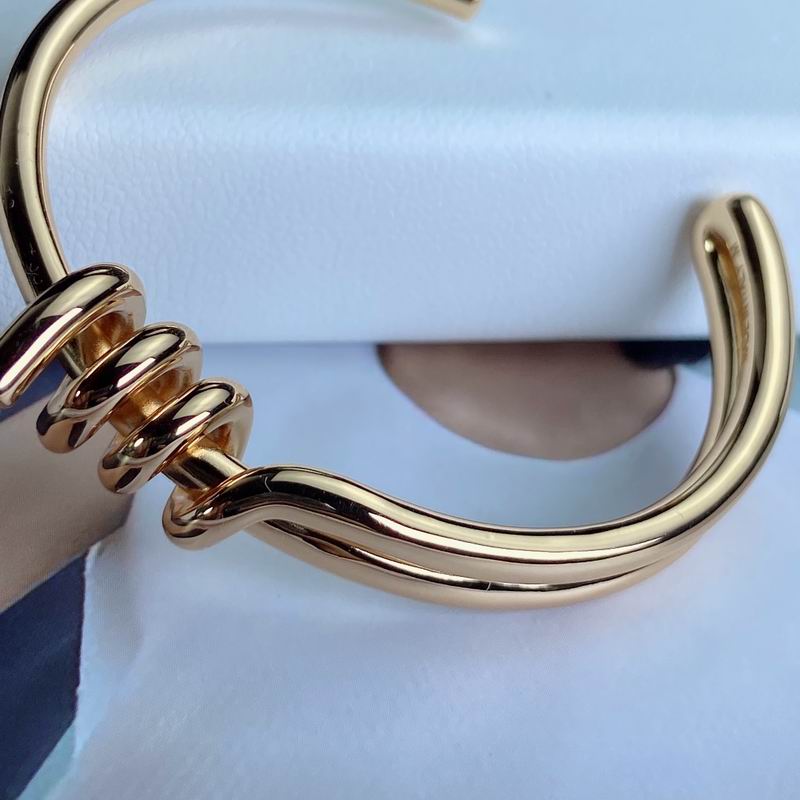 Cartier bracelet 03lyx88 (9)