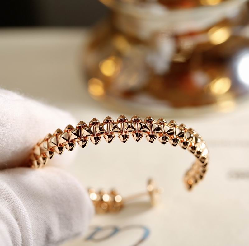 Cartier earring 04lyx47 (2)