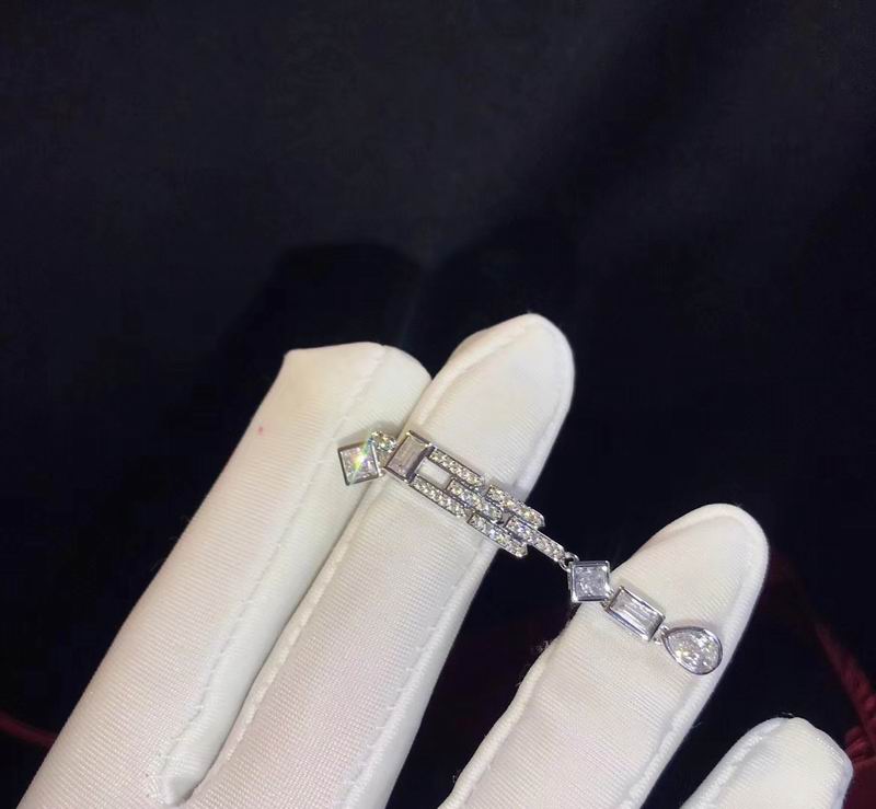 Cartier earring 05lyx77 (4)