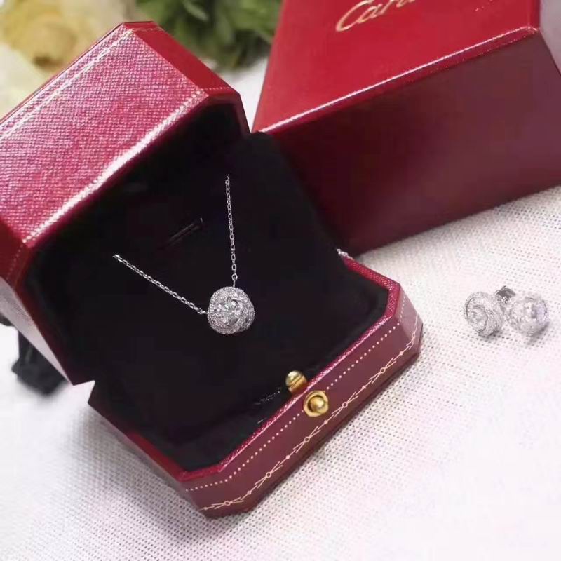 Cartier necklace 03lyx64 (2)