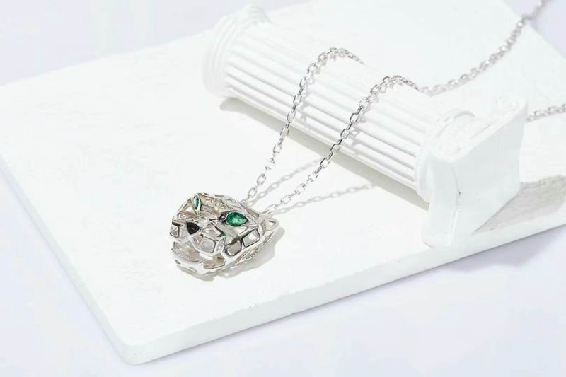 Cartier necklace 03lyx70 (3)