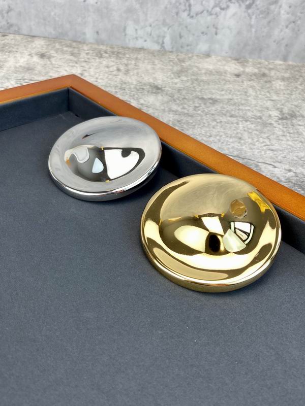 Celine Brooch 05lyr06 (16)