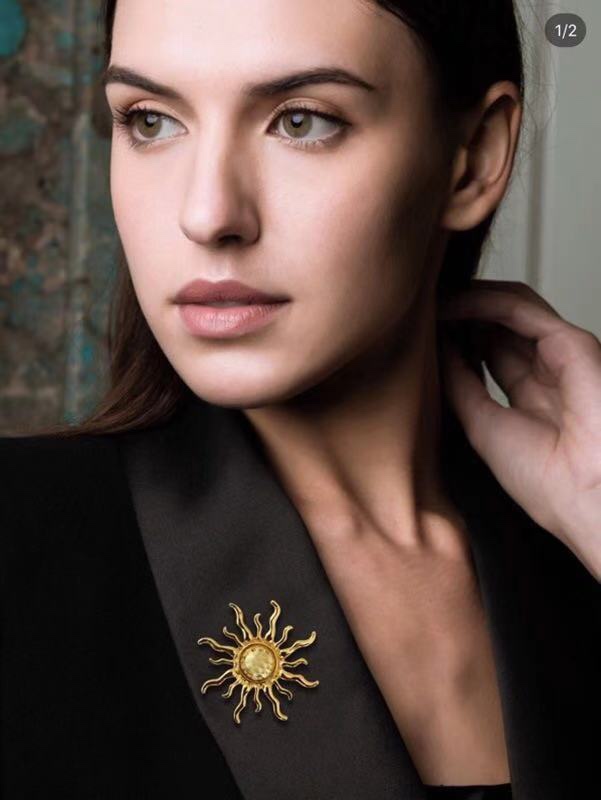 Celine Brooch 05lyr07 (2)