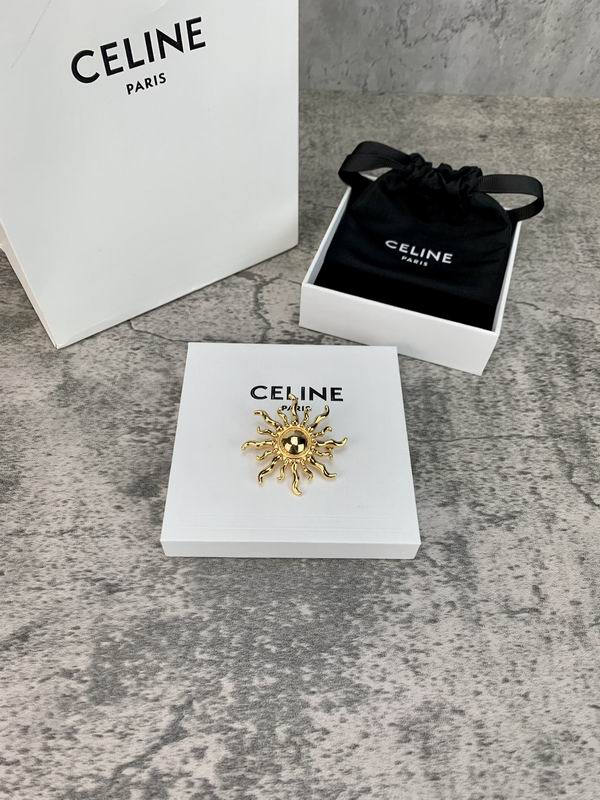 Celine Brooch 05lyr07 (4)