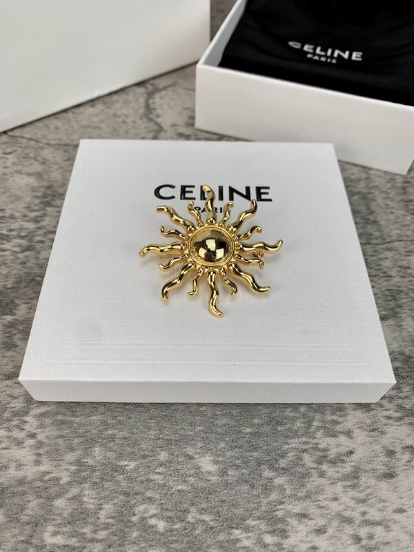 Celine Brooch 05lyr07 (6)