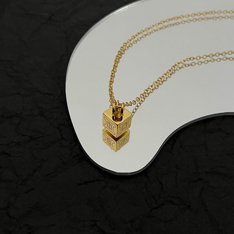 Celine Necklace 05lyr105 (4)