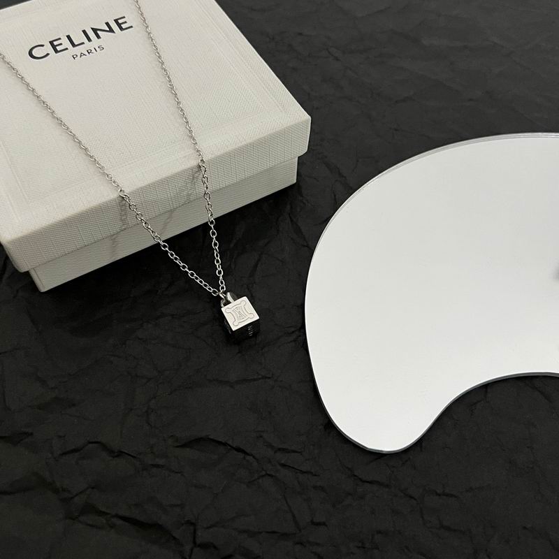 Celine Necklace 05lyr106 (2)