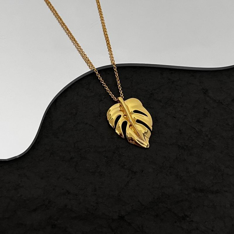 Celine Necklace 05lyr112 (4)