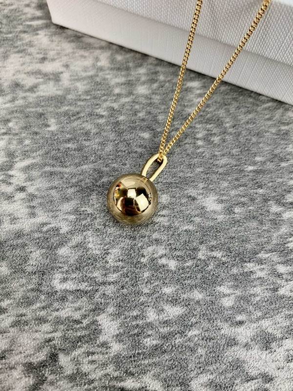 Celine Necklace 05lyr127 (3)