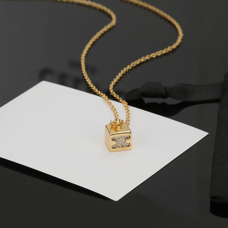 Celine Necklace 05lyr136 (2)