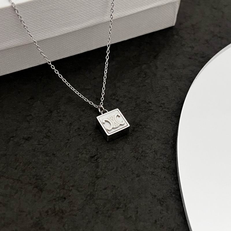 Celine Necklace 05lyr95 (3)