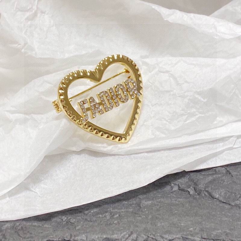 Dior Brooch 04lyr36 (7)