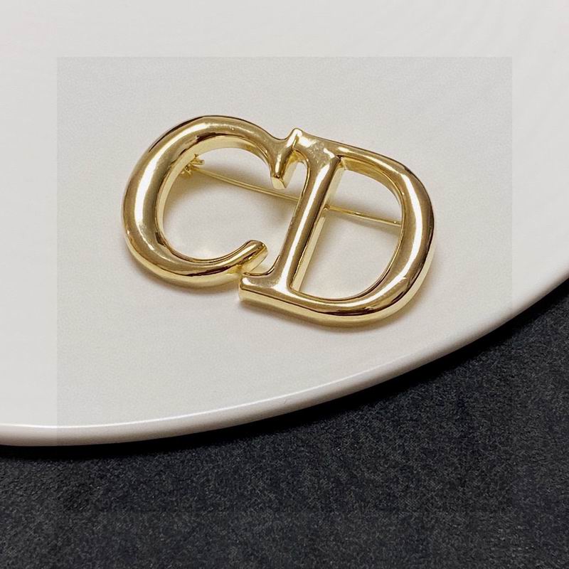 Dior Brooch 04lyr37 (2)