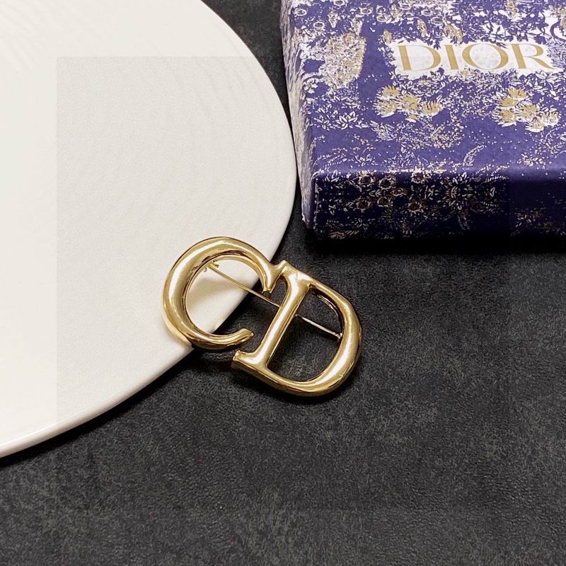 Dior Brooch 04lyr37 (8)