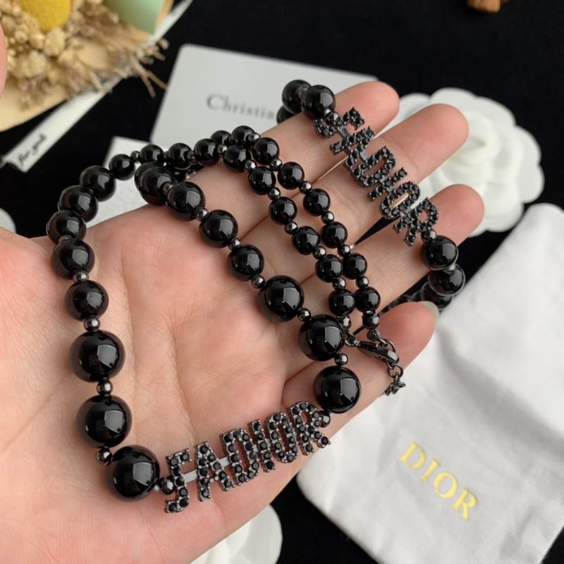 Dior Suits 04lyr42 (5)