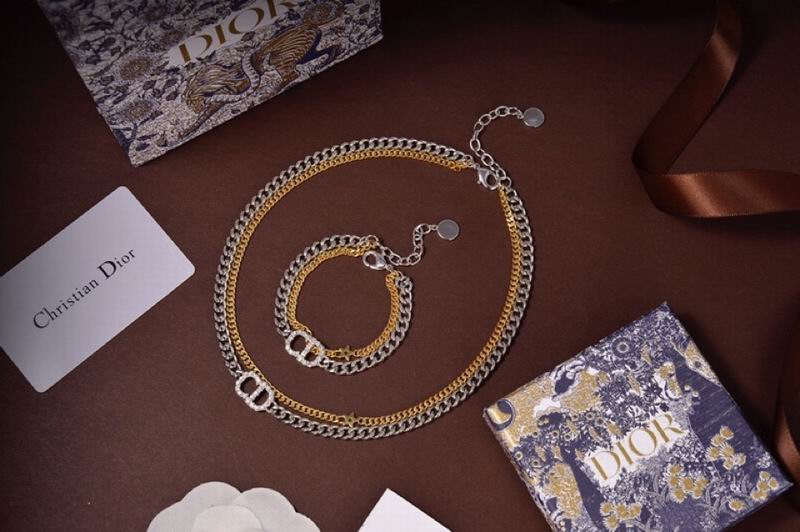 Dior Suits 04lyr43 (7)