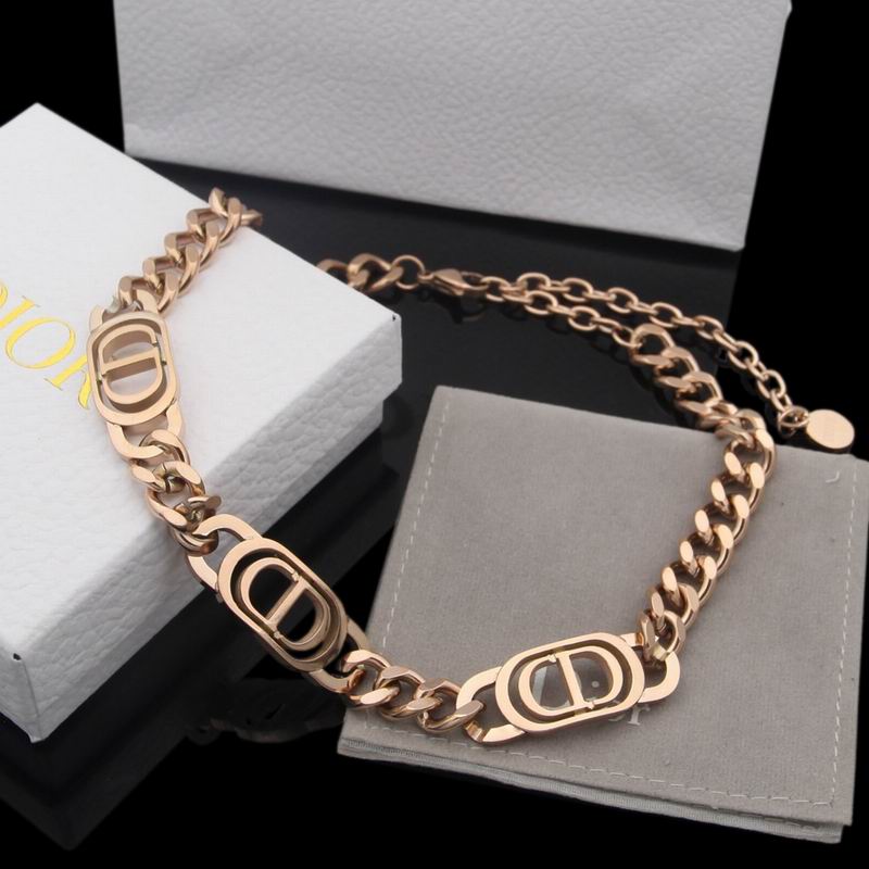 Dior Suits 04lyr44 (2)