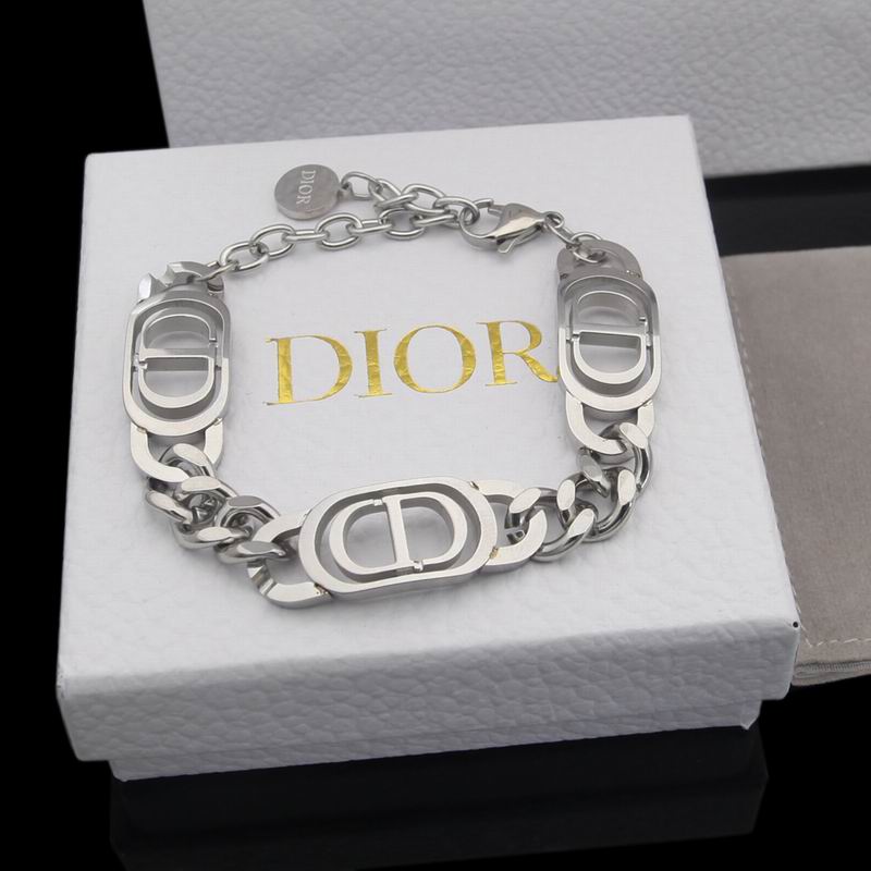 Dior Suits 04lyr45 (5)