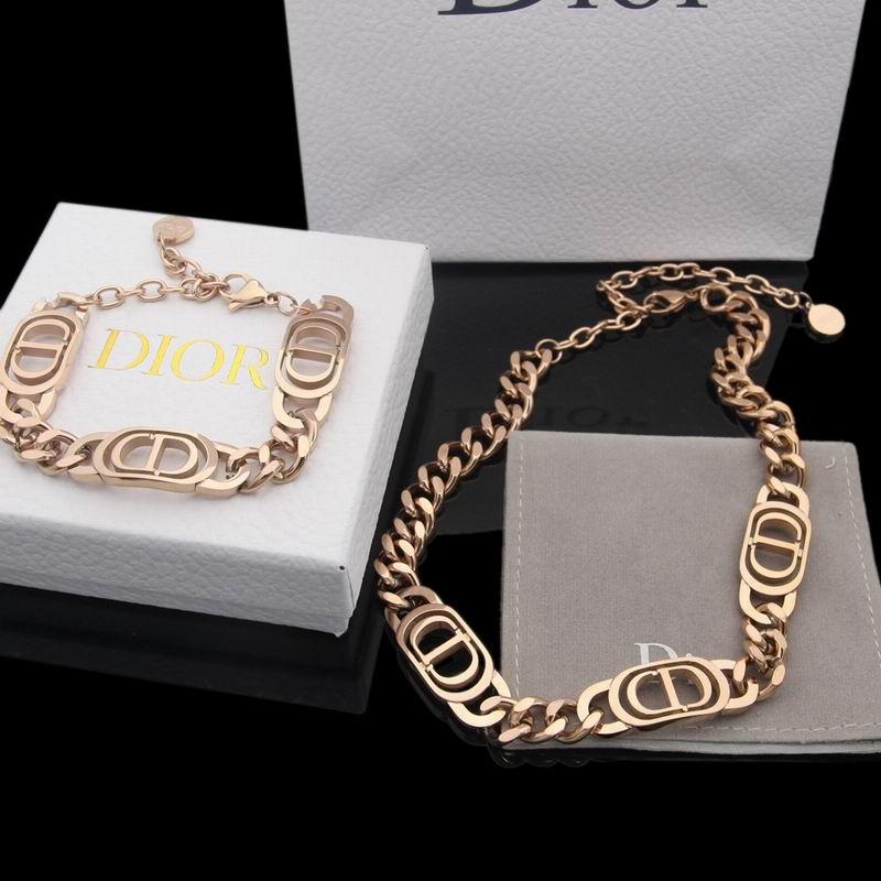 Dior Suits 04lyr45 (6)