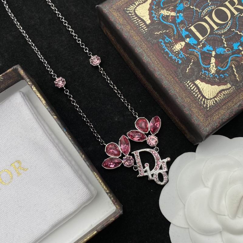 Dior Suits 04lyr51 (2)