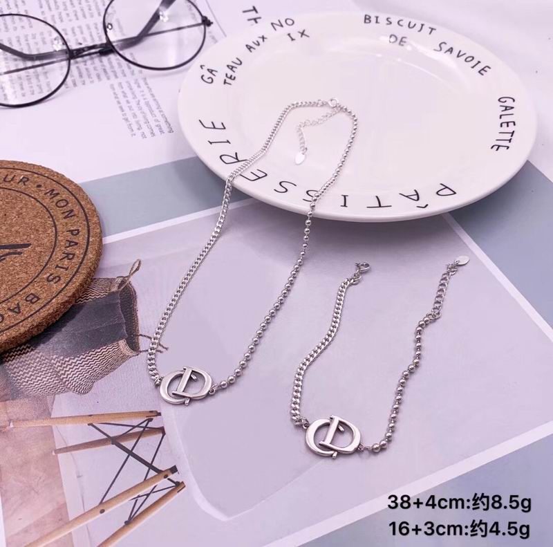 Dior Suits 04lyr53 (1)