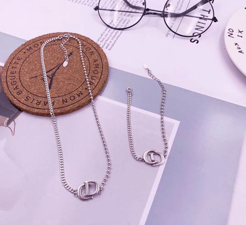 Dior Suits 04lyr53 (4)