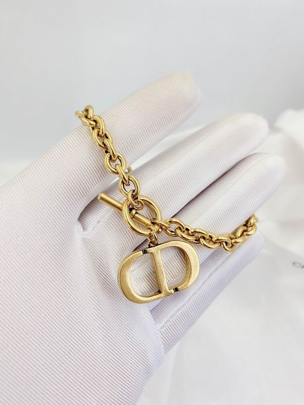 Dior Suits 04lyr56 (8)