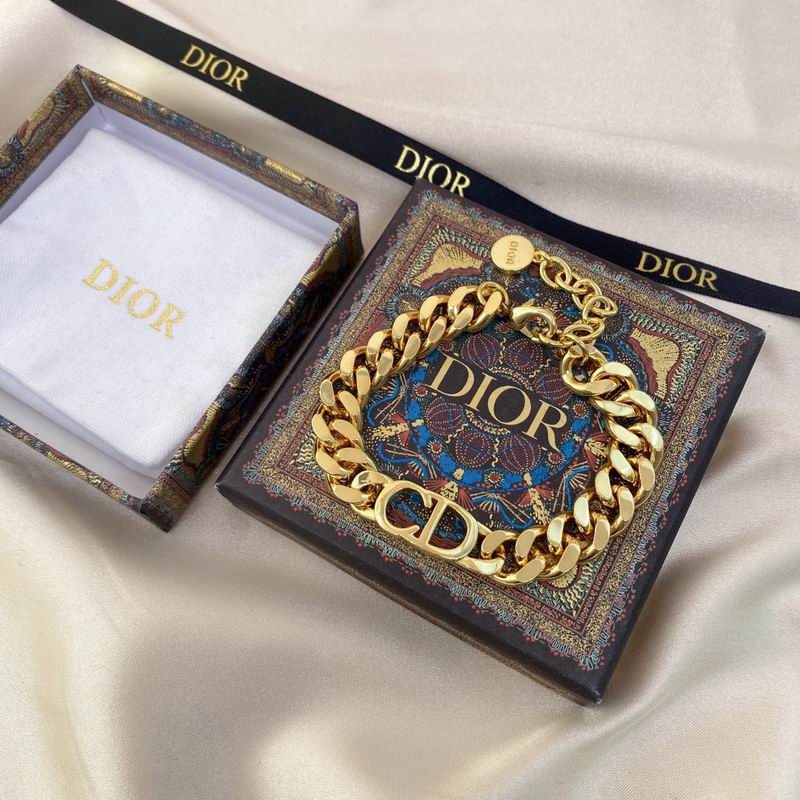 Dior Suits 04lyr58 (2)