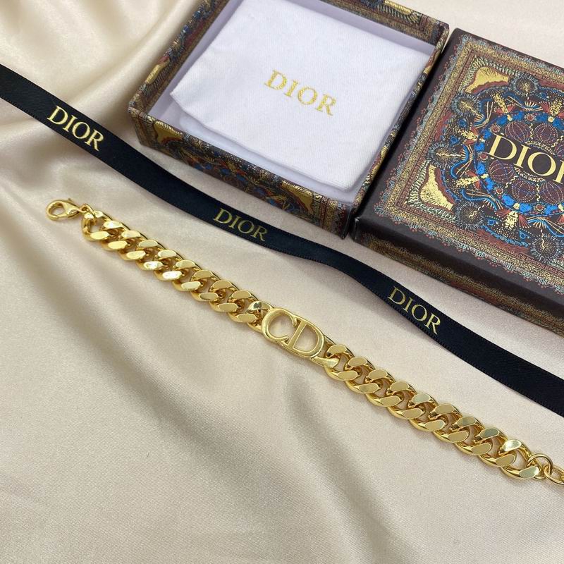 Dior Suits 04lyr60 (3)