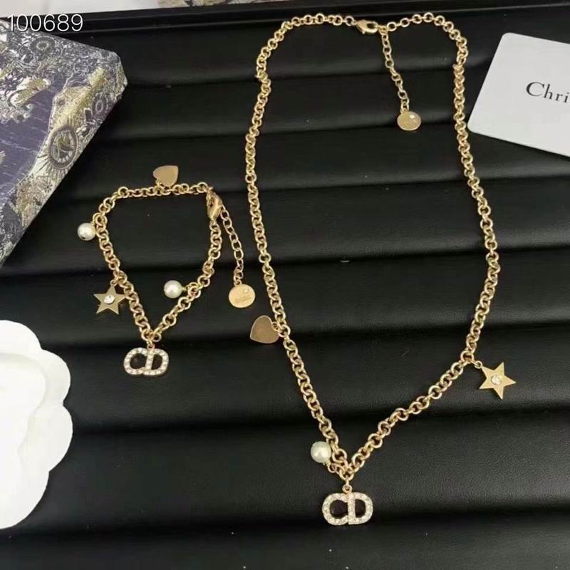 Dior Suits 04lyr61 (3)