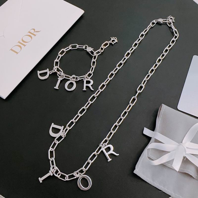 Dior Suits 04lyr62 (6)