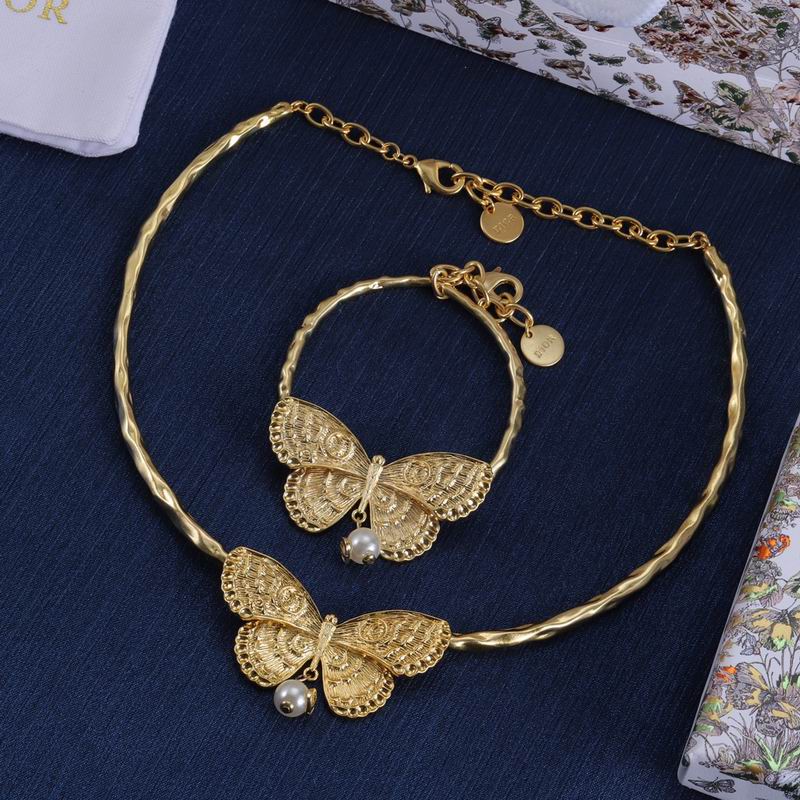 Dior Suits 04lyr63 (3)