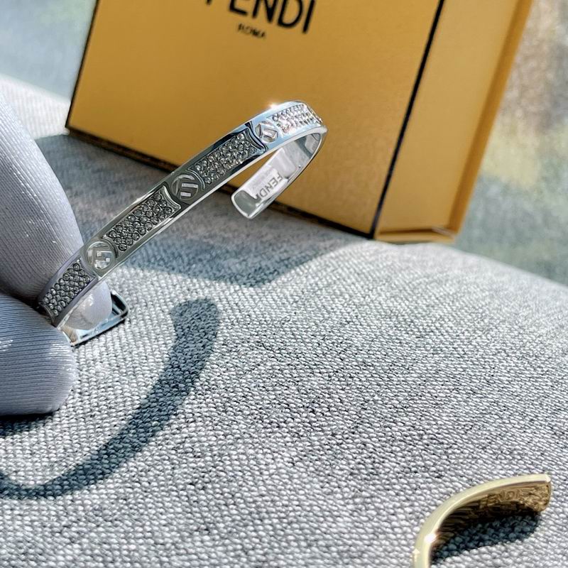 Fendi bracelet 03lyx40 (2)