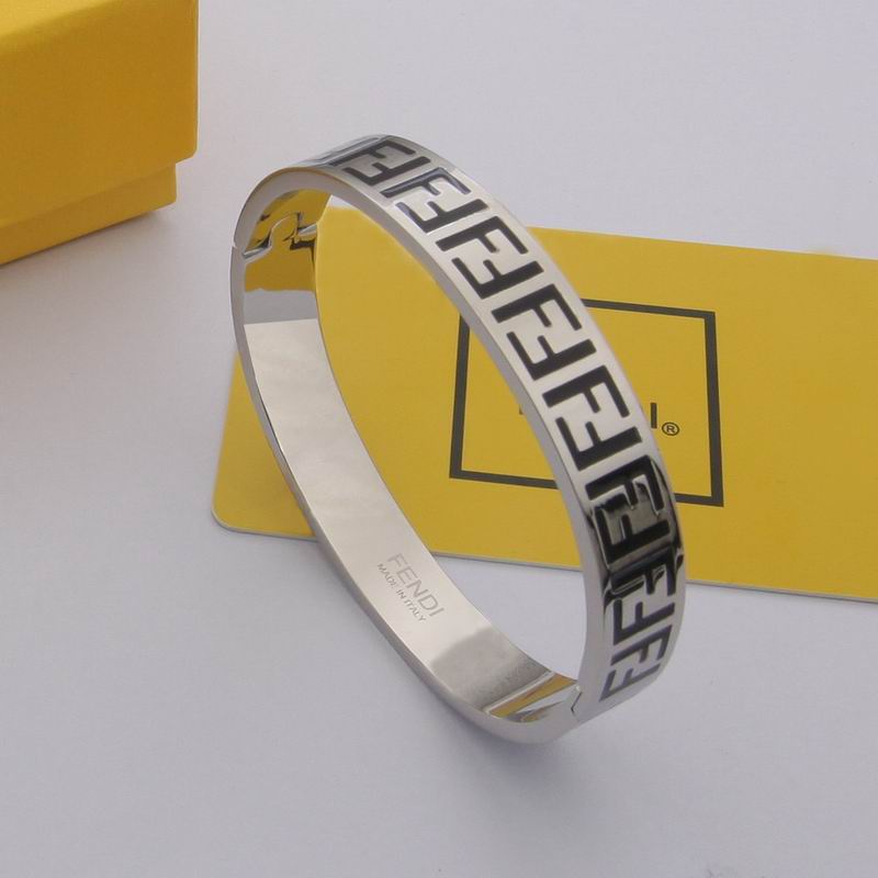 Fendi bracelet 04lyx44 (3)