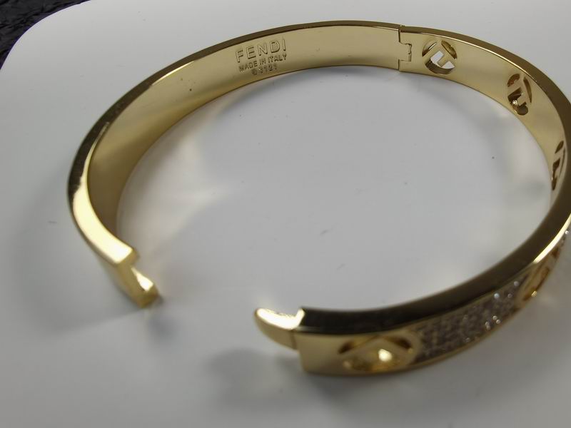 Fendi bracelet 04lyx54 (9)