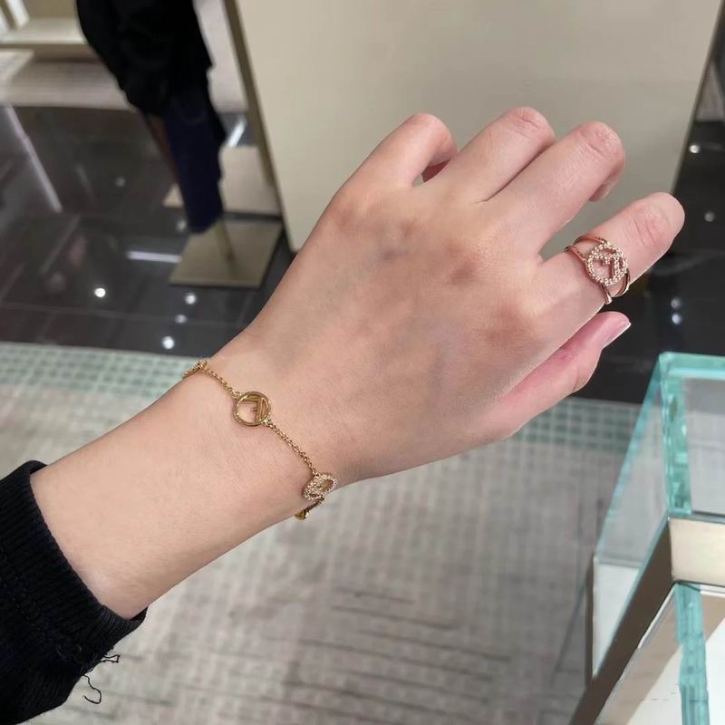 Fendi bracelet 04lyx61 (2)