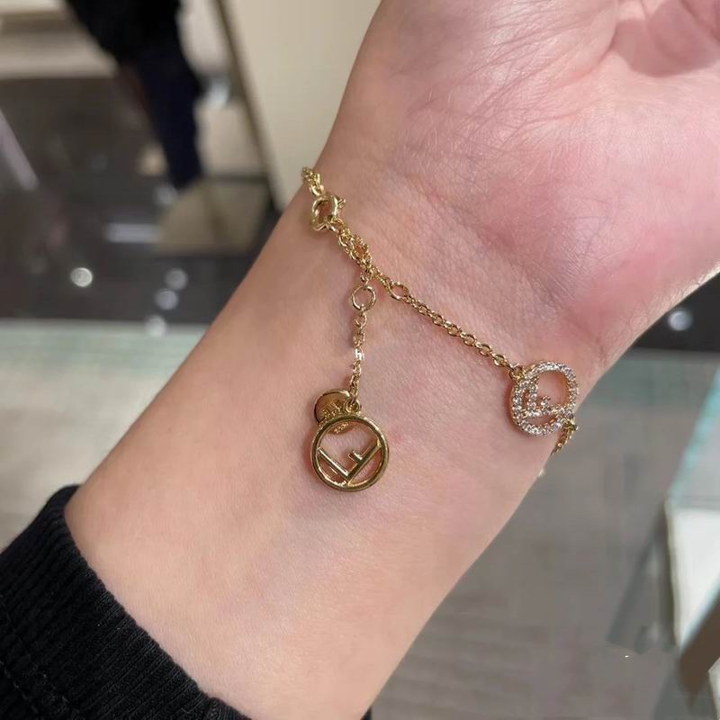 Fendi bracelet 04lyx61 (4)