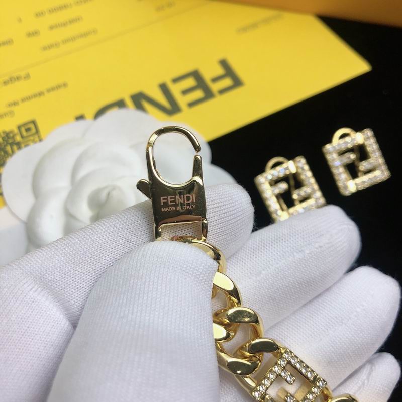 Fendi bracelet 04lyx67 (6)
