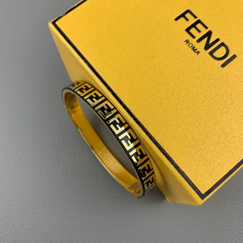 Fendi bracelet 04lyx70 (6)