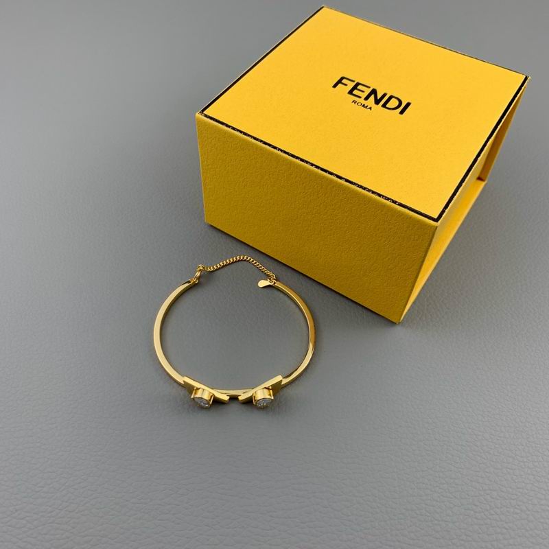 Fendi bracelet 05lyx75 (2)