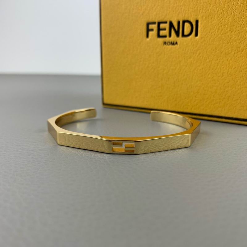 Fendi bracelet 05lyx76 (10)