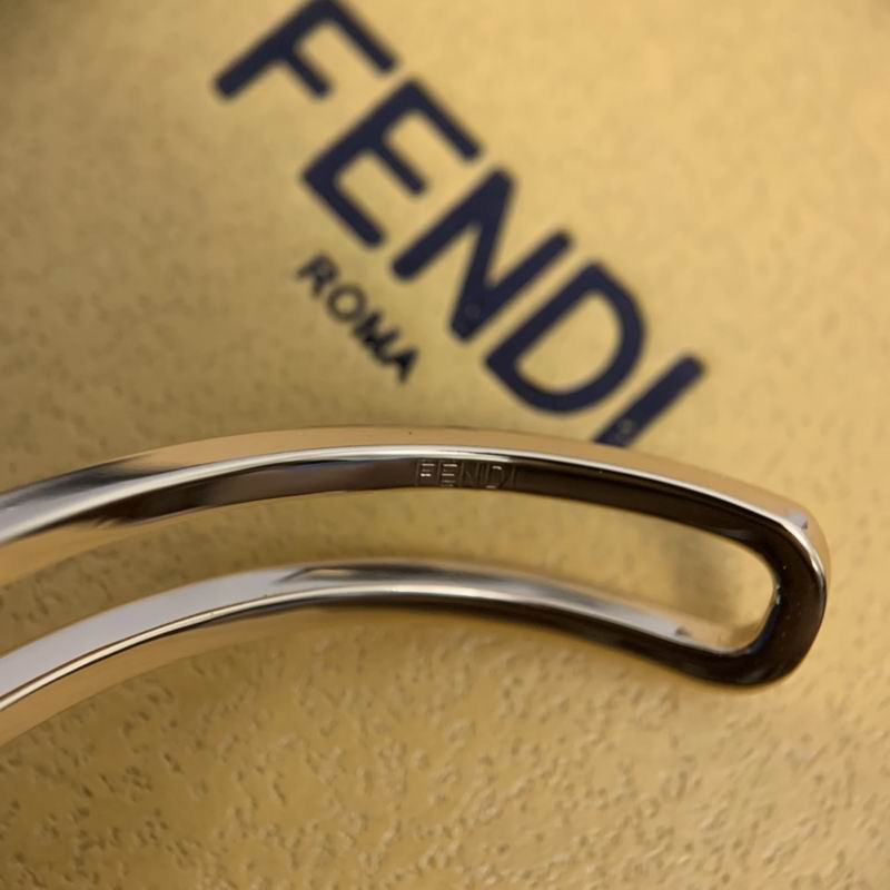 Fendi bracelet 05lyx78 (6)