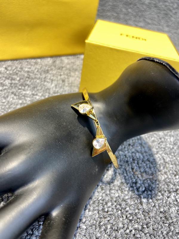Fendi bracelet 05lyx80 (8)